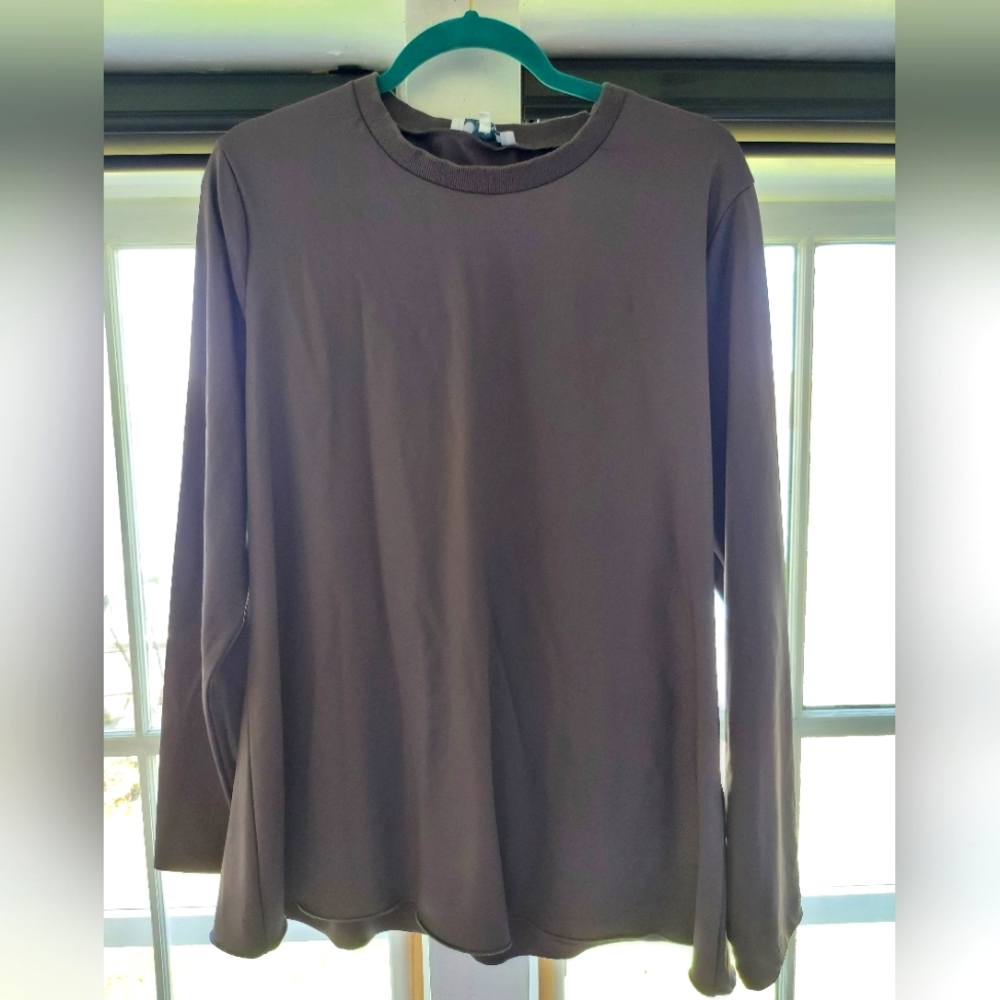 NWOT Bollie Long Sleeved Loungewear Shirt